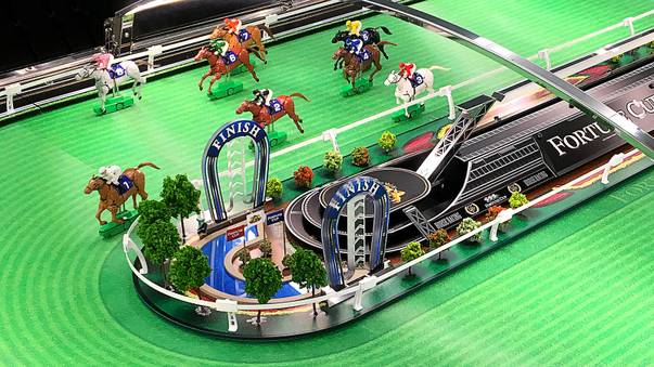 Live (model) horseracing! – Matt's Homepage